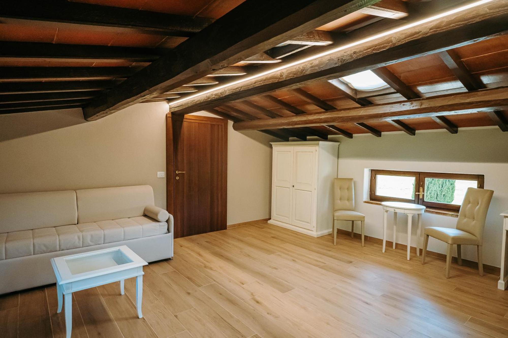 Hostal Borgo Il Poggiaccio Residenza D'Epoca Sovicille Exterior foto