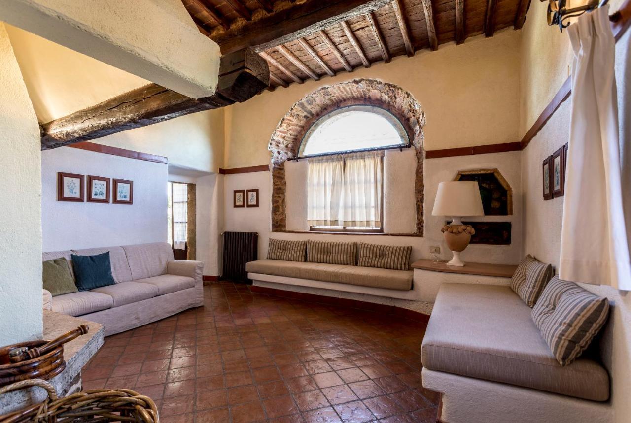 Hostal Borgo Il Poggiaccio Residenza D'Epoca Sovicille Exterior foto